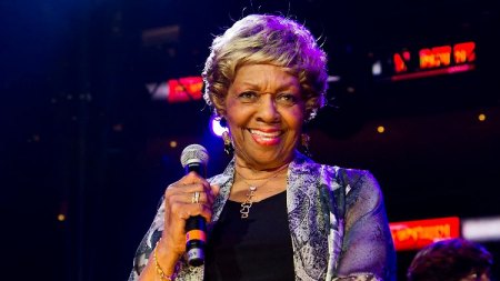 CISSY HOUSTON  (1933 - 2024)